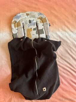 ByMom nepadací deka s podložkou