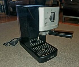 Pákový kávovar espresso Krups - zánovní - 1
