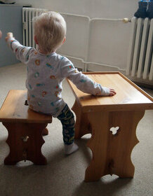 Dřevěný stoleček se stoličkou - 1