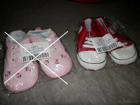 Nové dětské botičky pro holčičku - 1