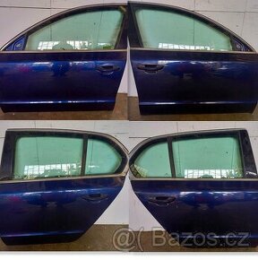 Dveře Škoda Superb II liftback modrá barva 9462