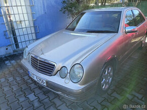 Mercedes-benz E320 CDI Lorinser Elegance,r.2000,Ř6 válec.