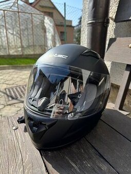 Motohelma W-tec
