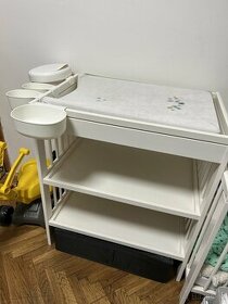 Přebalovací stůl včetně příslušenství Ikea - 1