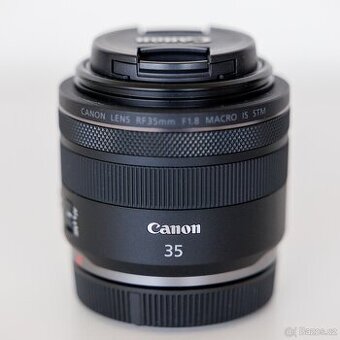 Canon RF 35mm f/1.8 IS Macro STM