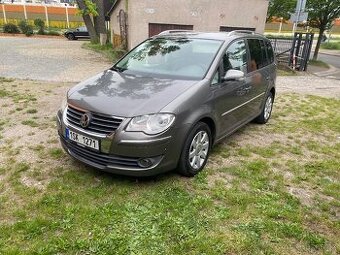 Volkswagen Touran 1.9Tdi 77kw rok 2008 7-místní Highline