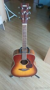 Akustická kytara YAMAHA FB 720 S