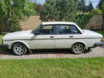 Volvo 244 Turbo - 1