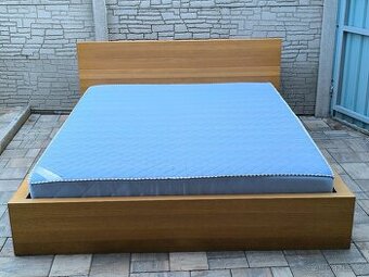 Prodám manželskou postel + Matrací 160cm x 200cm