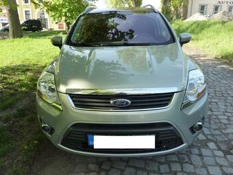 Ford Kuga 2.0 TDCi 4x4 TITANIUM-Xenony-Panorama