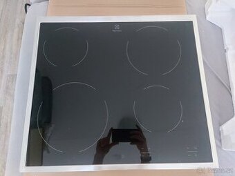 Varná deska sklokeramická zn. Electrolux EHF6240XXK