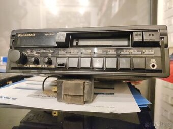 Retro radio z 80s