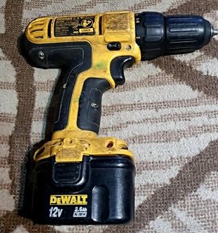 AKU VRTACKA DEWALT DC 740,VRTACKA FUNKCNI,BATERIE NEFUNKCNI