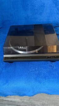 Gramofon ONKYO CP1200A