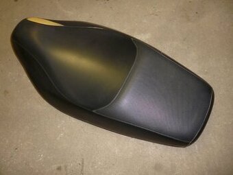 Gilera Runner 50, 125, 180, 200. Sedadlo. Do 2005