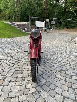 Jawa 250 Pérák