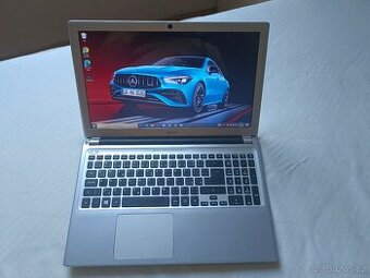 Acer 8gb RAM/256gb SSD/baterie 2h.