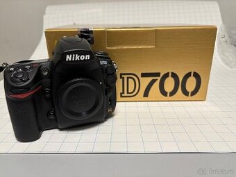 Nikon D700 perfektní stav