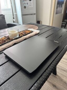 Herní notebook Lenovo Gaming