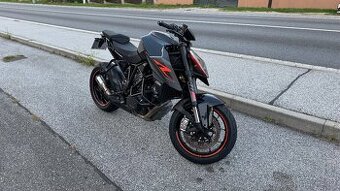 Superduke 1290 R - nové pneu