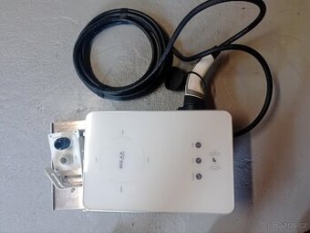 Prodám nabíječku elektromobilů Solax