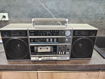 SANYO C10