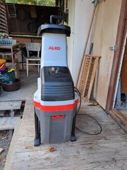 Prodám drtič větví ALCO