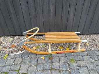 Dřevěné sáňky Rekord Artis s madlem