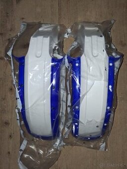 Jawa 350/640 Tramp přední blatník uloženka