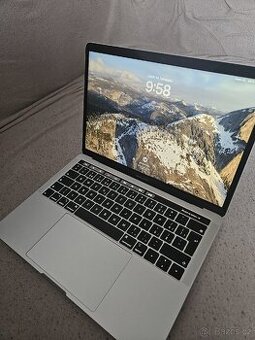 Macbook Pro 2019 13' Touchbar - STAV NOVÉHO