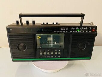 Radiomagnetofon RFT SKR 730, rok 1989