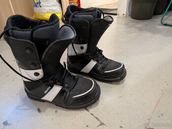 Boty na snowboard Gravity Vel. 45,5 / Mondo 30