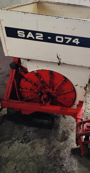 SAZEČ BRAMBOR SA2-074,V ORGINALNÍM STAVU