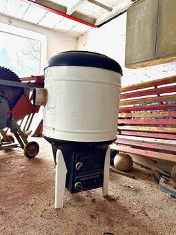 Kotel brutar na vodu