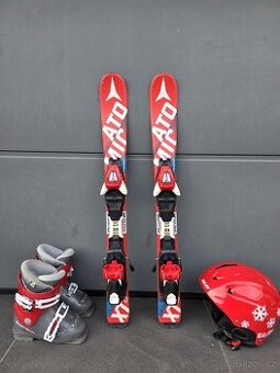 Dětské lyže ATOMIC, 80 cm + lyžáky + přilba