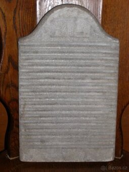 Mramorová kamenná valcha