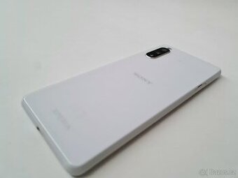 Sony xperia nový