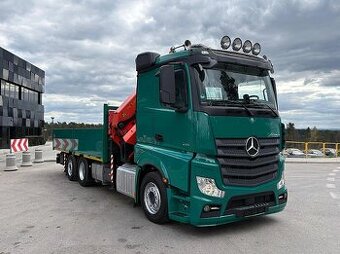 Mercedes-Benz Actros 2851 6x2 - valník s hydraulickou rukou
