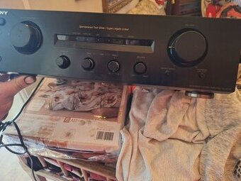Zesilovac Sony