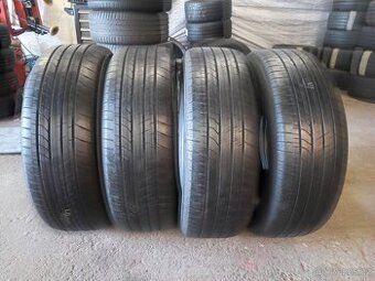 Sada letnich pneu 235/55/20.Bridgestone.
