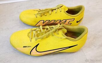 Kopačky Nike Mercurial Jr. Vapor vel. 37,5