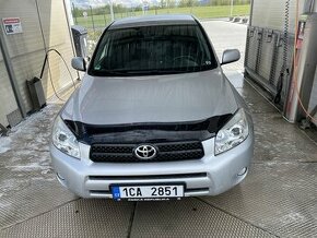 Toyta Rav 4. 4x4