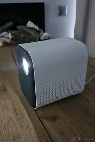 Xiaomi Mi Smart Compact Projector