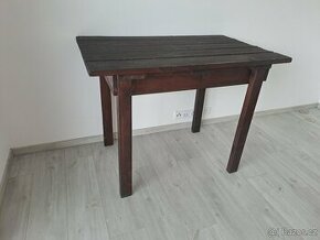 Dřevěný zahradní stůl 110 x 67 x 83 cm - 1