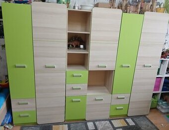 Skříně lorento jasan/limetka - pouze 1 šatní, 1 otevřená