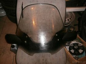 Plexi na skütra s chrániči na řidítka - 1