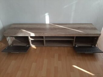 Obývací stěna - TV stolek + prosklená skříňka