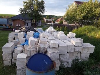 Ytongové cihly za odvoz