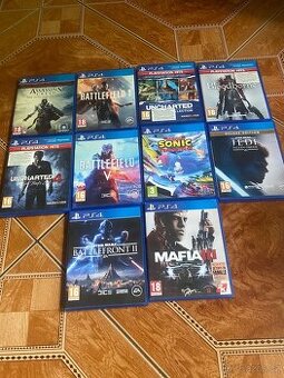 Různé hry PS4