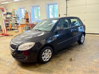 Škoda Fabia 2 1.4i 16V super výbava nájezd 94tkm nová STK